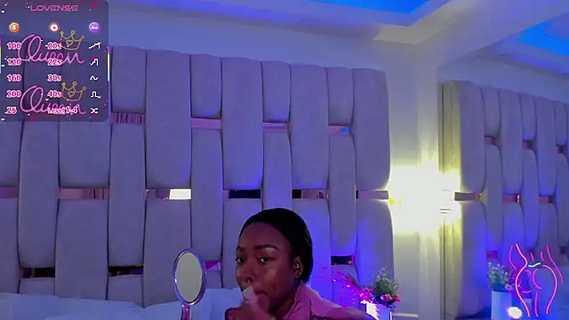 Snapshot of mia_schwarz chatting on 02.06.26 mia schwarz online show from 02.06.26