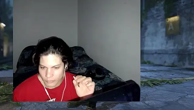 Snapshot of Xtrem3HARDxxx chatting on 10.21.25 Xtrem3HARDxxx online show from 10.21.25