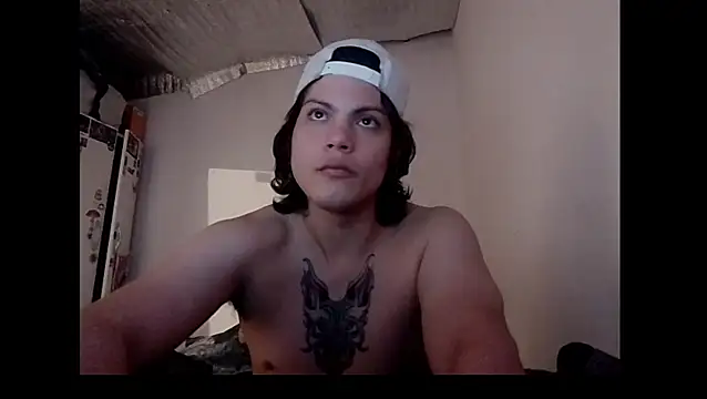 Snapshot of Xtrem3HARDxxx chatting on 11.14.25 Xtrem3HARDxxx online show from 11.14.25