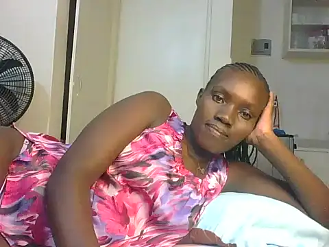 Slimthick900 online show from 01.22.25