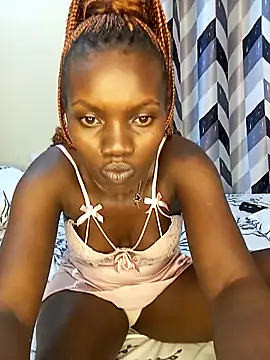 Slimthick900 online show from 02.22.25