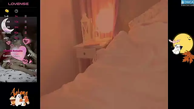 Snapshot of Blondecandie chatting on 10.19.25 Blondecandie online show from 10.19.25