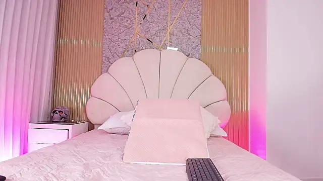 aisha sh online show from 11.04.25