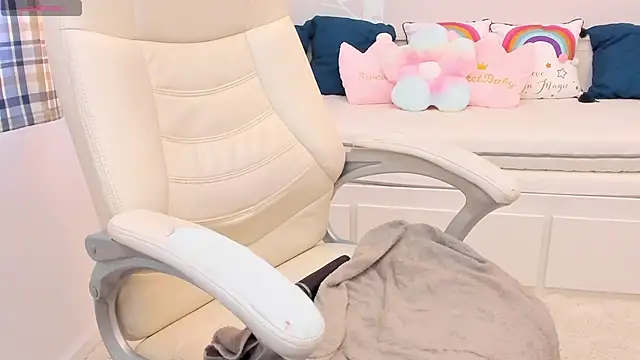 AniaGray online show from 12.23.24