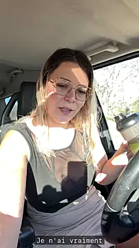 EmyLana online show from 04.10.26