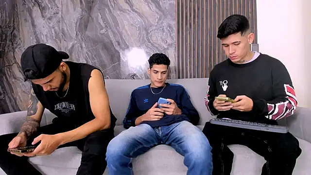 hot day online show from 02.28.25