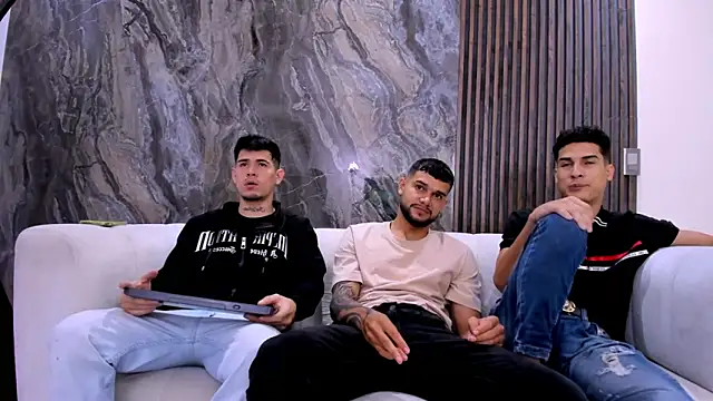 hot day online show from 03.18.25