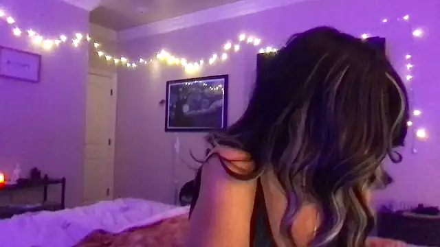 Snapshot of karrmmaa chatting on 02.01.25 karrmmaa online show from 02.01.25