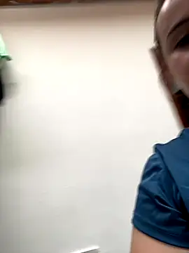 Im Amelia online show from 11.06.25