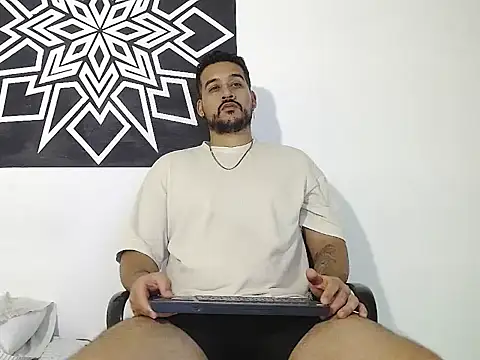  CHRIS-DENNIS  online show from 04.25.26