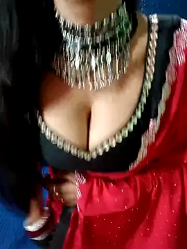 Snapshot of Savita_hotmom chatting on 03.30.26 Savita hotmom online show from 03.30.26
