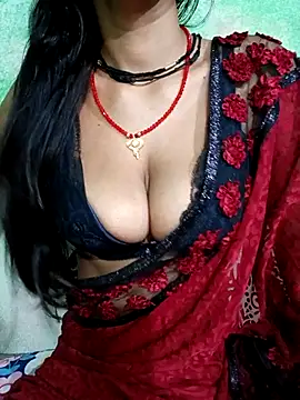 Snapshot of Savita_hotmom chatting on 05.05.26 Savita hotmom online show from 05.05.26