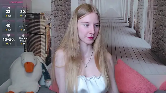 Cutieblondegirl online show from 04.02.26