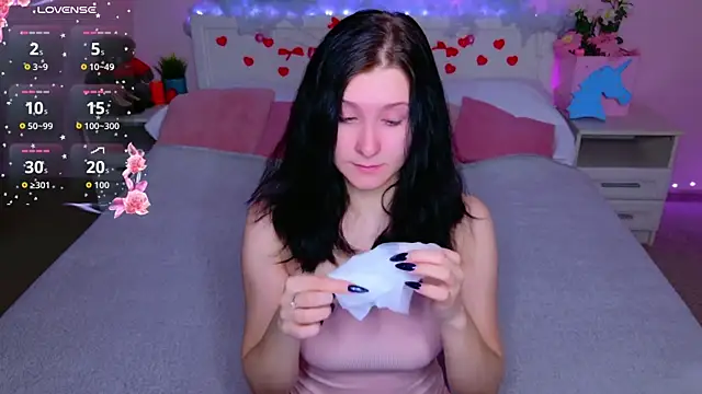 SarahStanley online show from 03.06.26