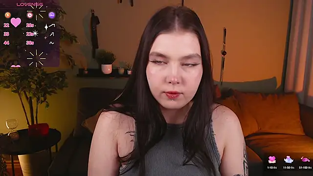 Snapshot of Arizonaa_Muse chatting on 12.08.24 Arizonaa Muse online show from 12.08.24