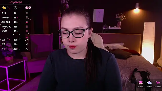 Snapshot of Arizonaa_Muse chatting on 01.10.25 Arizonaa Muse online show from 01.10.25