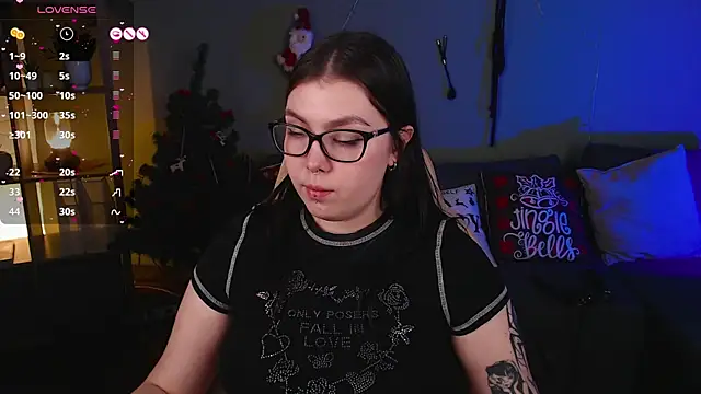 Snapshot of Arizonaa_Muse chatting on 01.11.25 Arizonaa Muse online show from 01.11.25