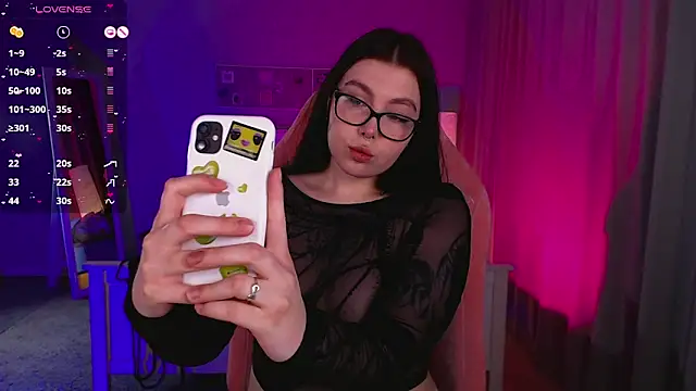 Snapshot of Arizonaa_Muse chatting on 02.22.25 Arizonaa Muse online show from 02.22.25