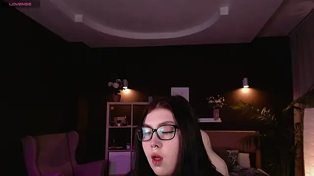 Snapshot of Arizonaa_Muse chatting on 03.08.25 Arizonaa Muse online show from 03.08.25