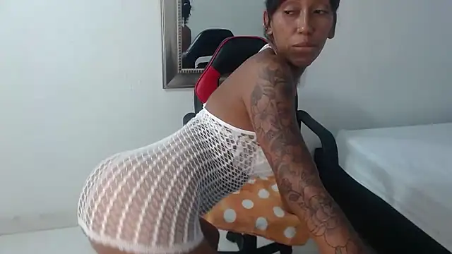 ZashaRomero online show from 12.18.24