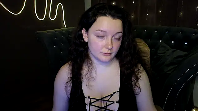 GloriNichols online show from 12.13.24