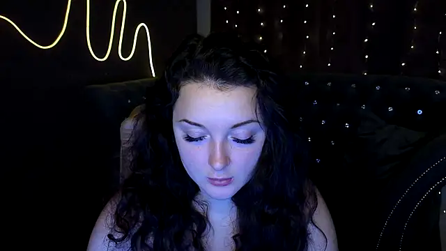 GloriNichols online show from 12.21.24