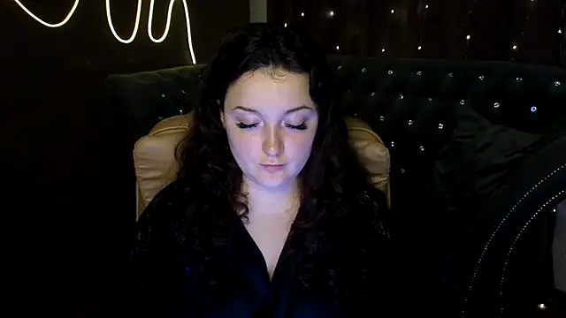 GloriNichols online show from 12.21.24