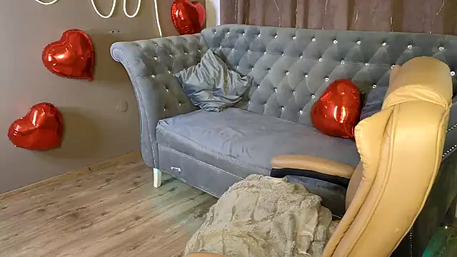 GloriNichols online show from 02.03.25