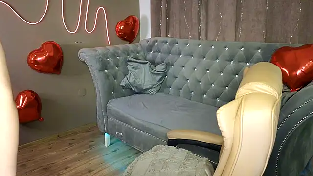 GloriNichols online show from 02.10.25