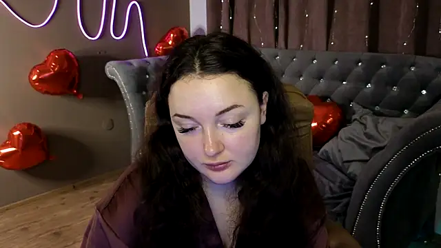 GloriNichols online show from 02.21.25