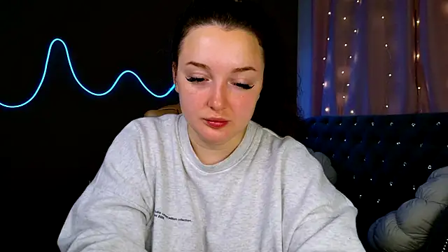 GloriNichols online show from 09.28.25