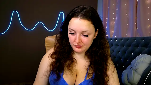 GloriNichols online show from 10.06.25