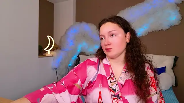 GloriNichols online show from 11.17.25