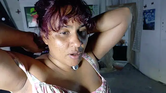 Kyara Queen online show from 11.12.25