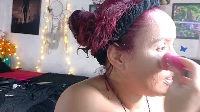 Kyara Queen online show from 03.05.26