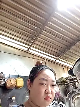 VyOanh2K online show from 10.23.25