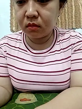 VyOanh2K online show from 05.11.26