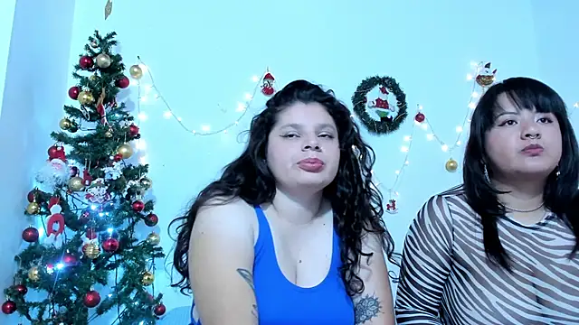 Snapshot of Karol_IsabelCouple chatting on 12.03.25 Karol IsabelCouple online show from 12.03.25