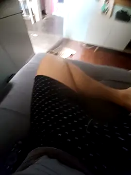 Snapshot of AVENTUREIRO22cm chatting on 09.24.25 AVENTUREIRO22cm online show from 09.24.25