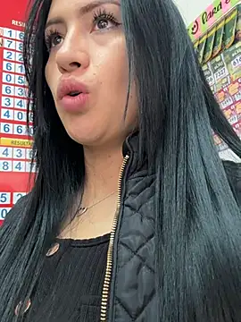 Snapshot of Sara_luna_ chatting on 03.14.25 Sara luna  online show from 03.14.25