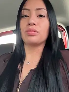 Snapshot of Sara_luna_ chatting on 03.18.25 Sara luna  online show from 03.18.25