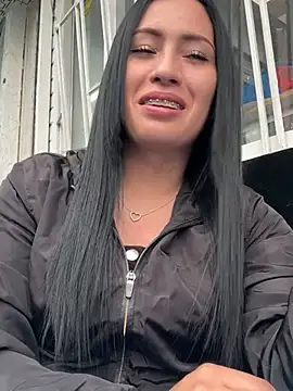 Snapshot of Sara_luna_ chatting on 03.21.25 Sara luna  online show from 03.21.25