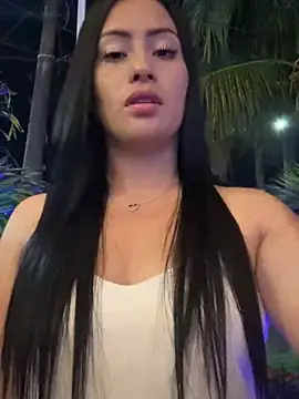 Sara luna  online show from 11.10.25