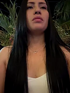 Sara luna  online show from 11.11.25