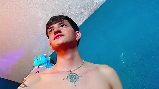 Snapshot of GabyThoms chatting on 12.17.24 GabyThoms online show from 12.17.24