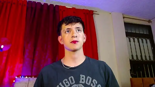 Snapshot of GabyThoms chatting on 12.28.24 GabyThoms online show from 12.28.24