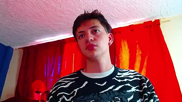 Snapshot of GabyThoms chatting on 12.31.24 GabyThoms online show from 12.31.24