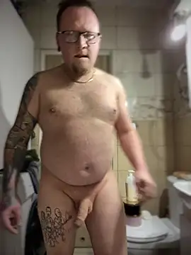 Snapshot of PierreNaked89 chatting on 12.15.24 PierreNaked89 online show from 12.15.24