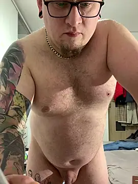 Snapshot of PierreNaked89 chatting on 03.20.25 PierreNaked89 online show from 03.20.25