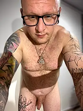 Snapshot of PierreNaked89 chatting on 09.12.25 PierreNaked89 online show from 09.12.25